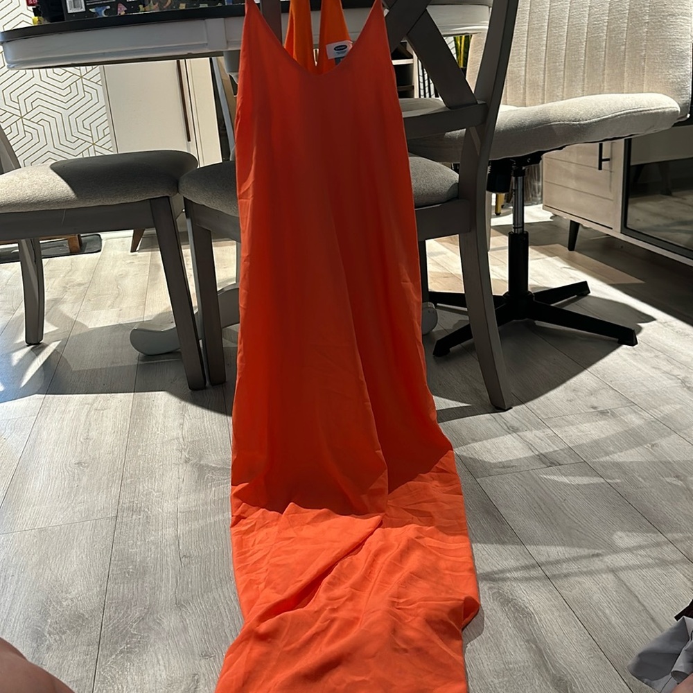 Women’s XS long orange Dress for Summer. Never worn new with tags